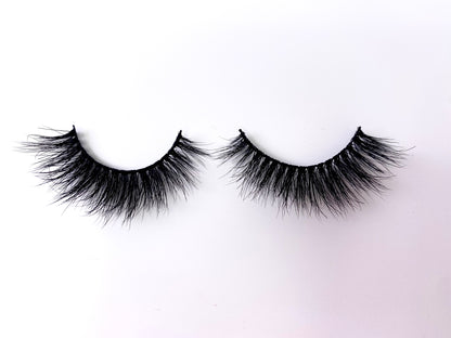 Sixteen eyelash