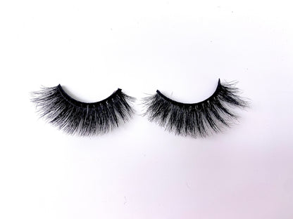 Reign eyelash