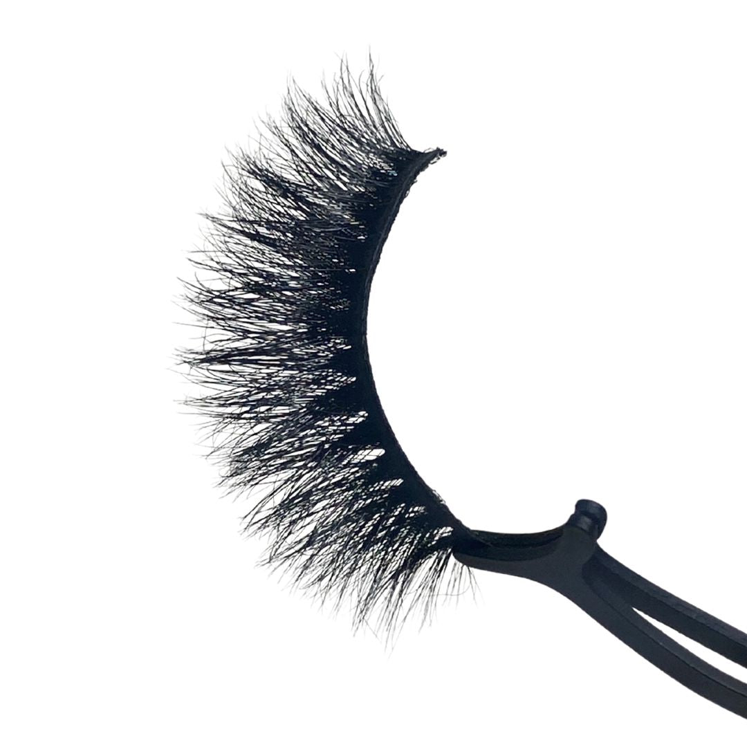 Reign eyelash